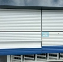 Рукохват спортивный бассейне с доборной плиткой